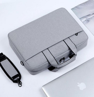 충격 방지 공장 가격으로 새로 설계된 노트북 가방 어깨가있는 방수 고품질 노트북 메신저 백